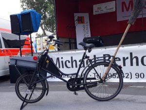 Fahrrad mit Besen