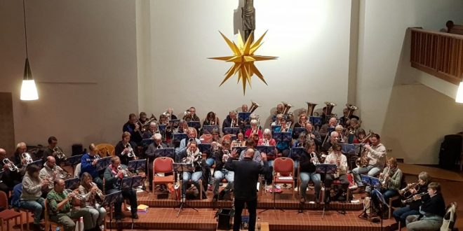 Posaunenchoere-Bethel-und-Eckardsheim-in-der-Eckardskirche